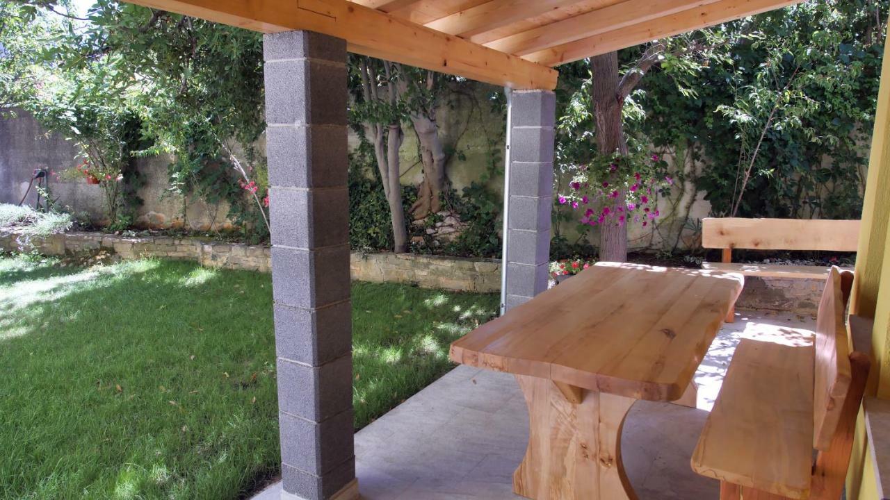Ida Villa Pula Buitenkant foto